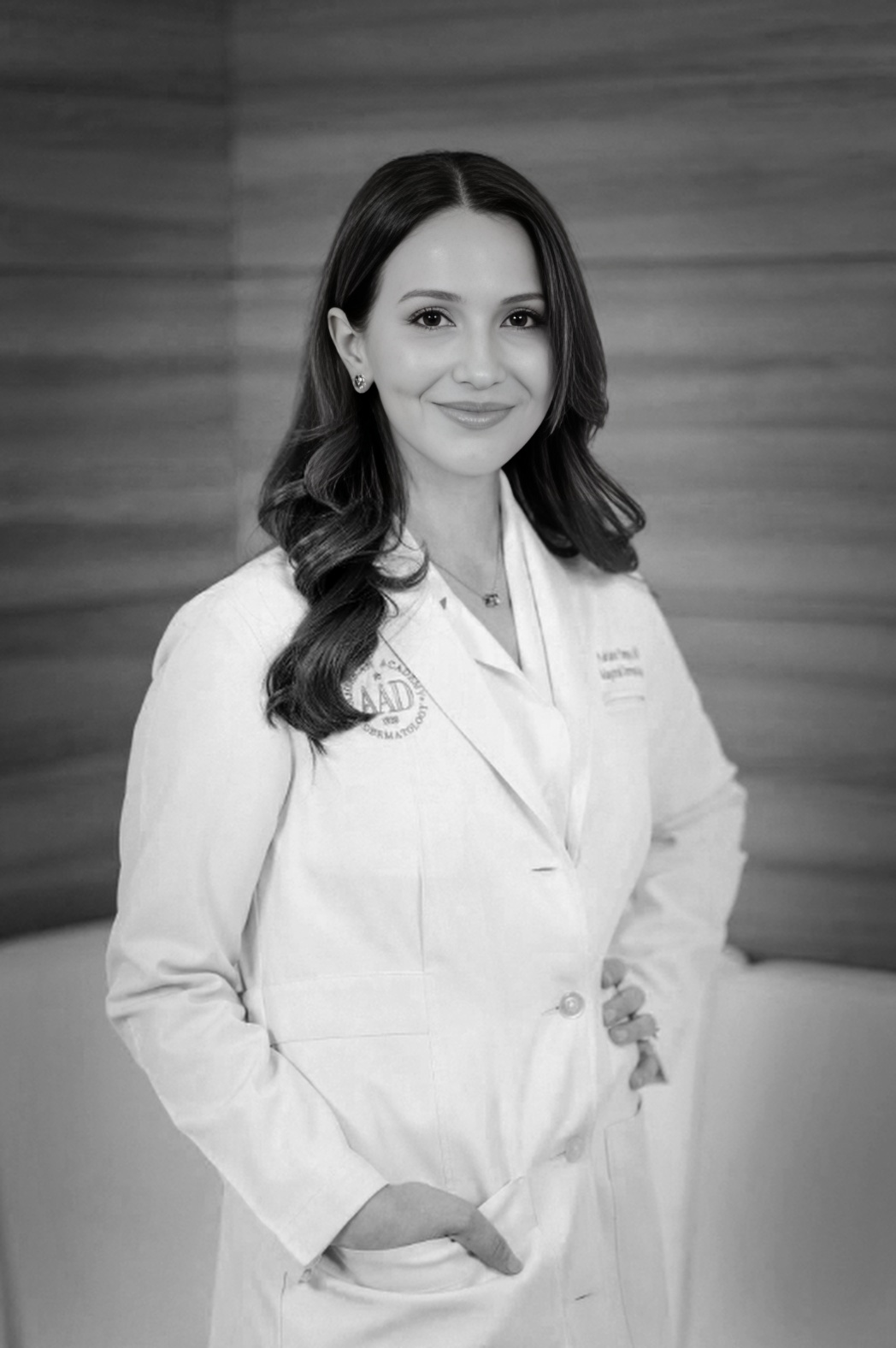 Dr. Adriane Pompa,