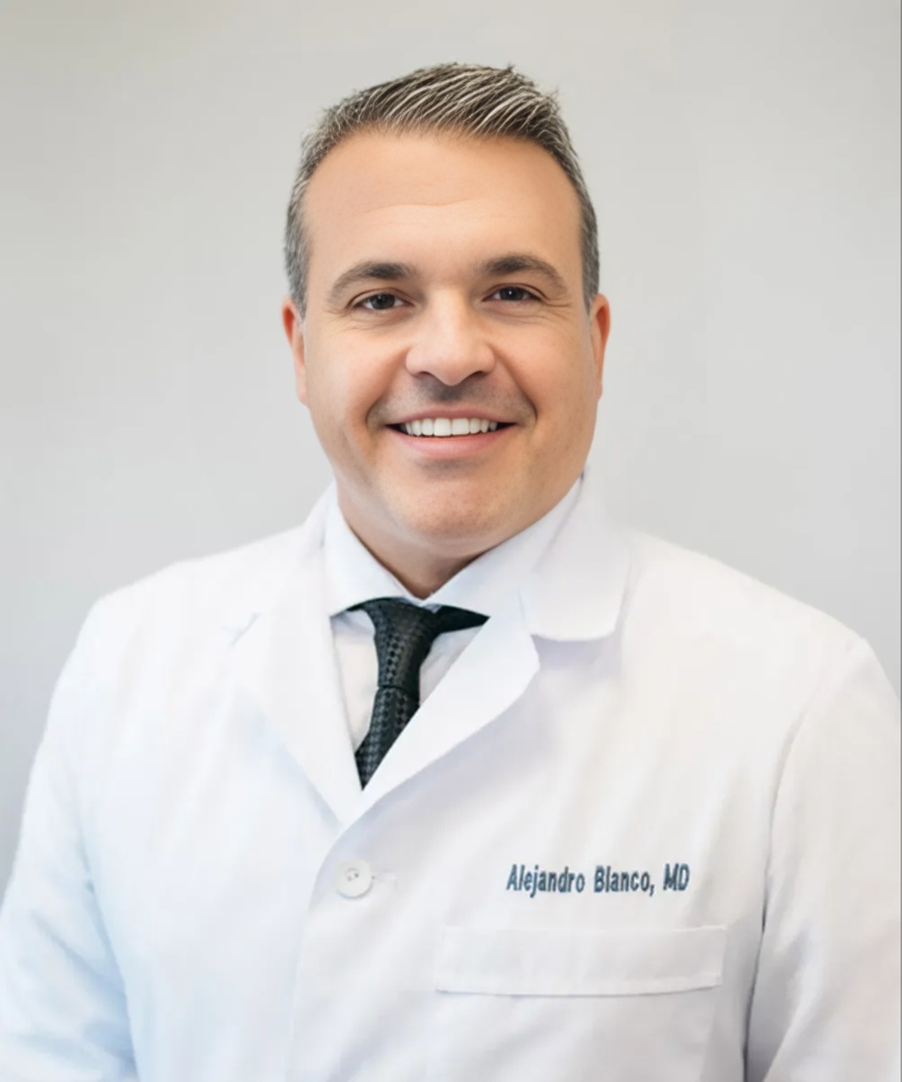 Dr. Alejandro Blanco,