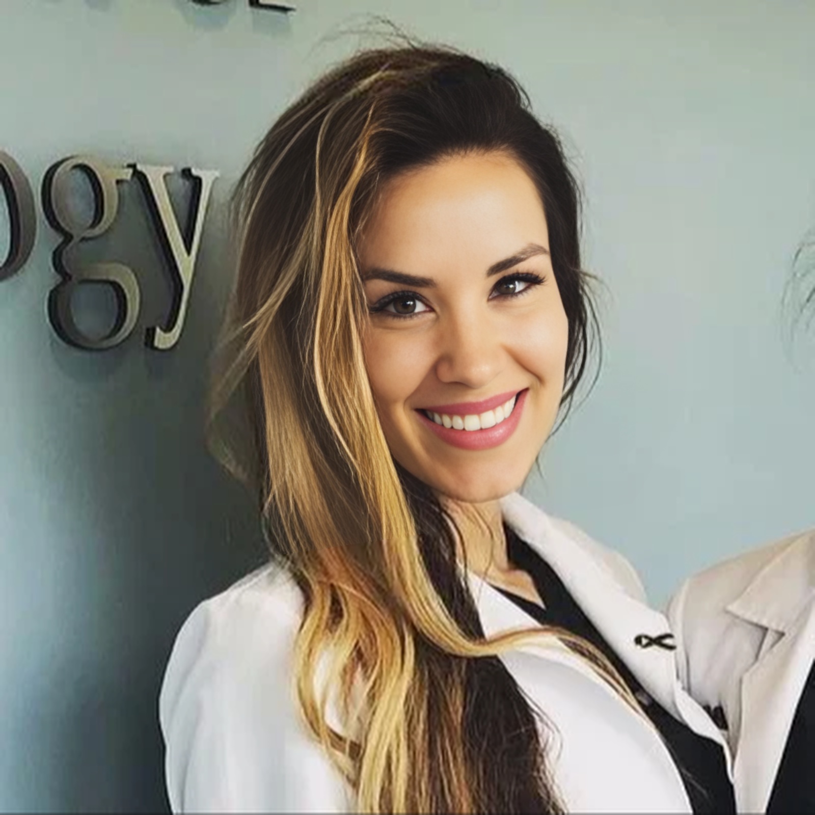 Dr. Alexandra Snodgrass,