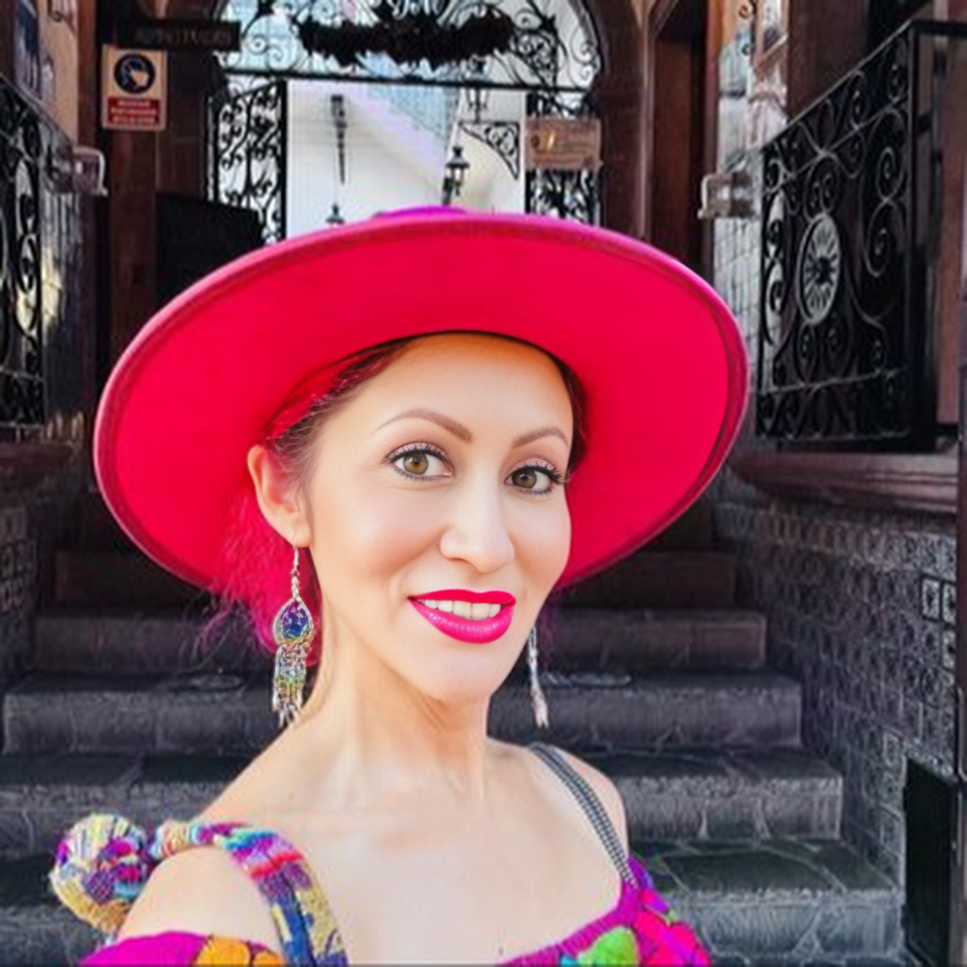 Dr. Forouzan Vaghar,