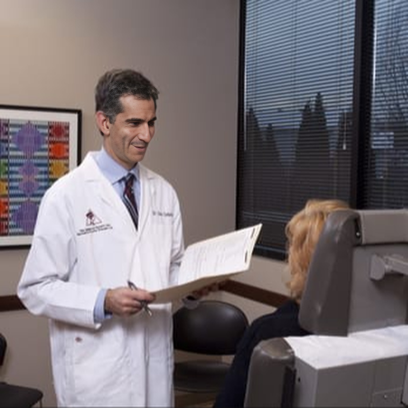 Dr. Gustavo E. Galante,