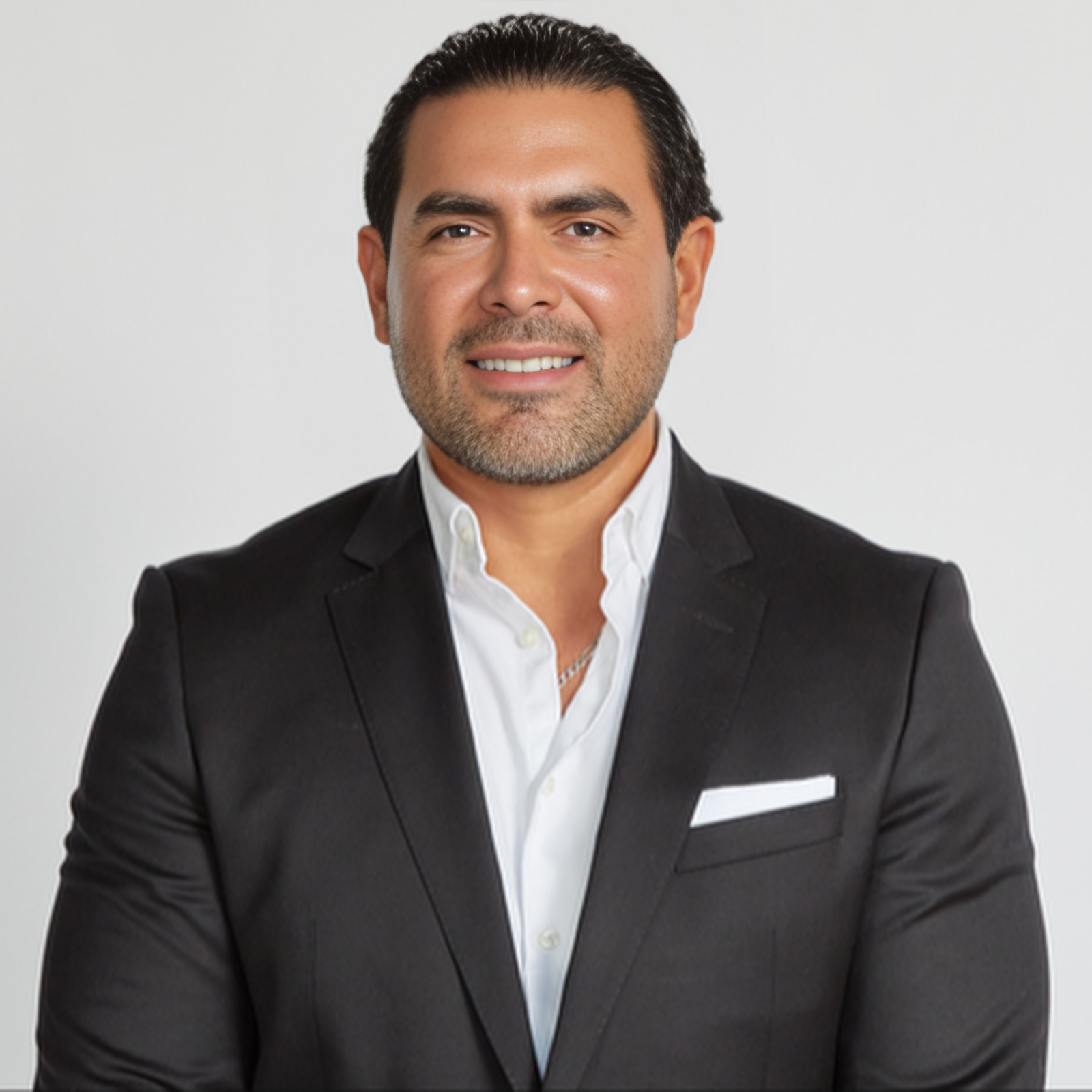 Dr. J. Roberto Ramirez Gavidia,