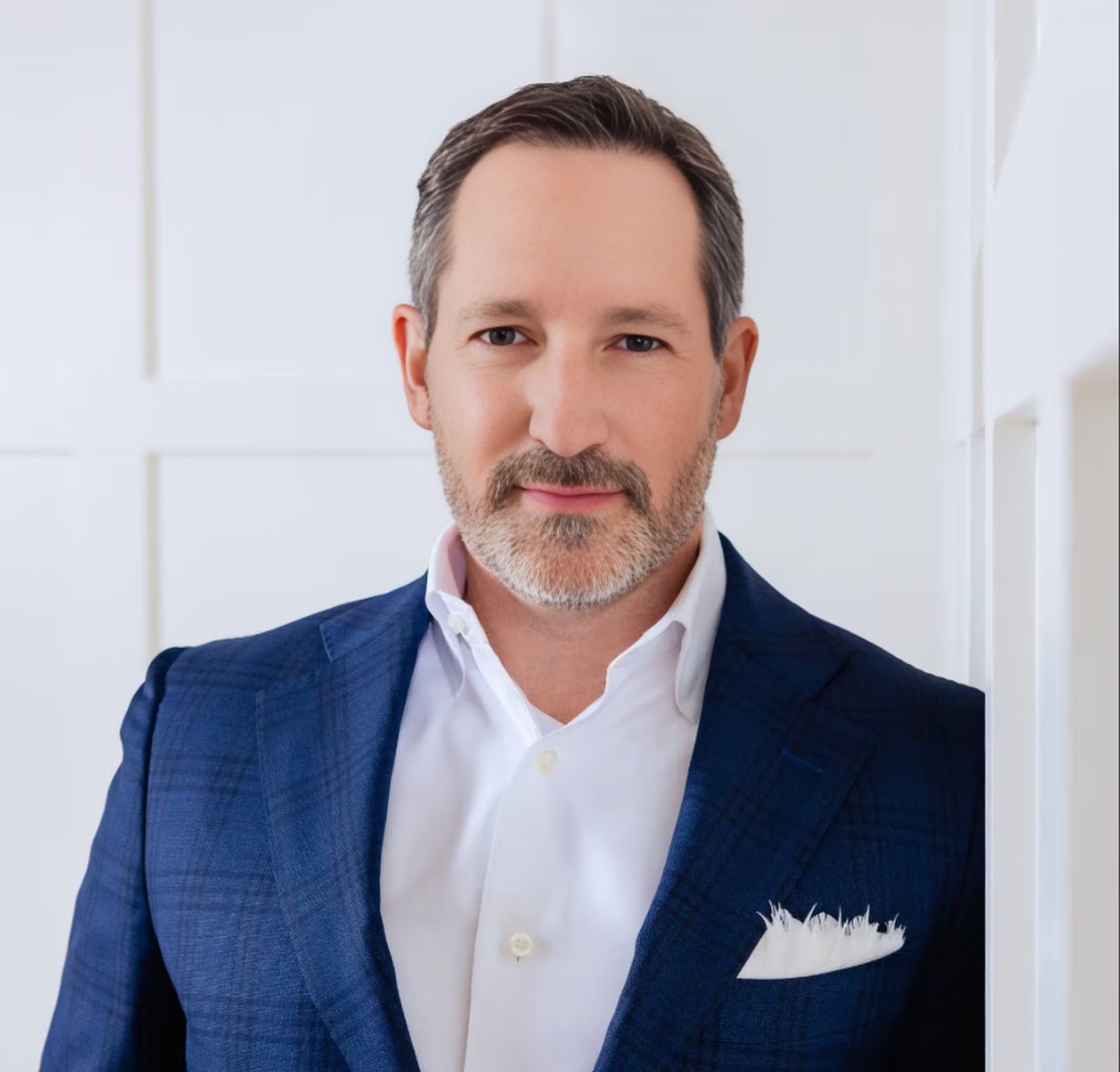 Dr. Kenneth E. Morgenstern,