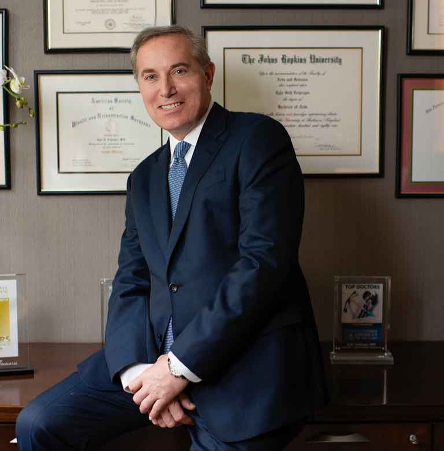 Dr. Lyle S. Leipziger,
