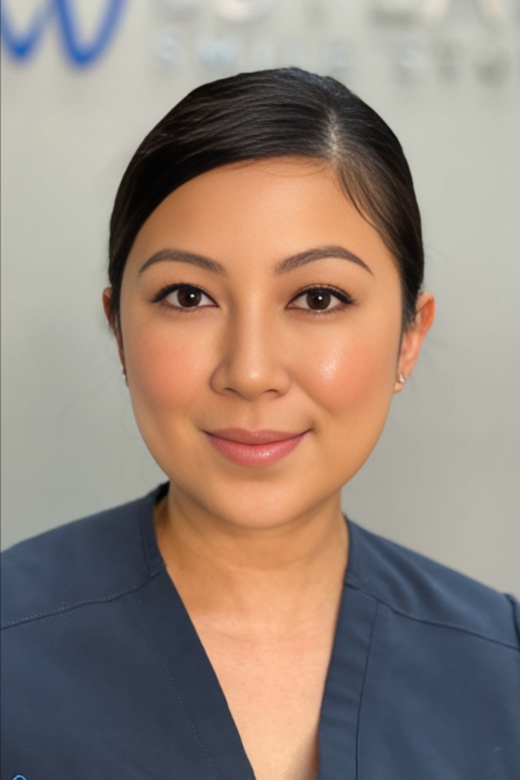 Dr. Mimi Theerathada, D