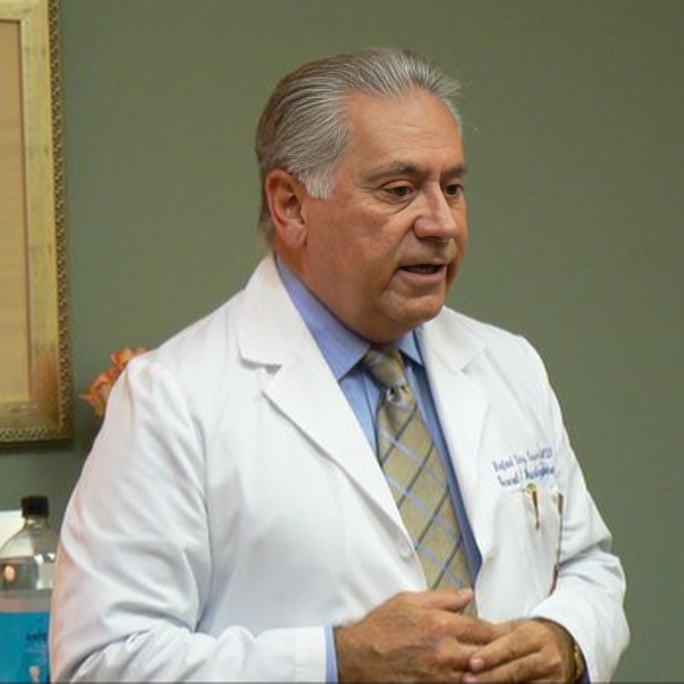 Dr. Rafael Diaz-Yoserev,