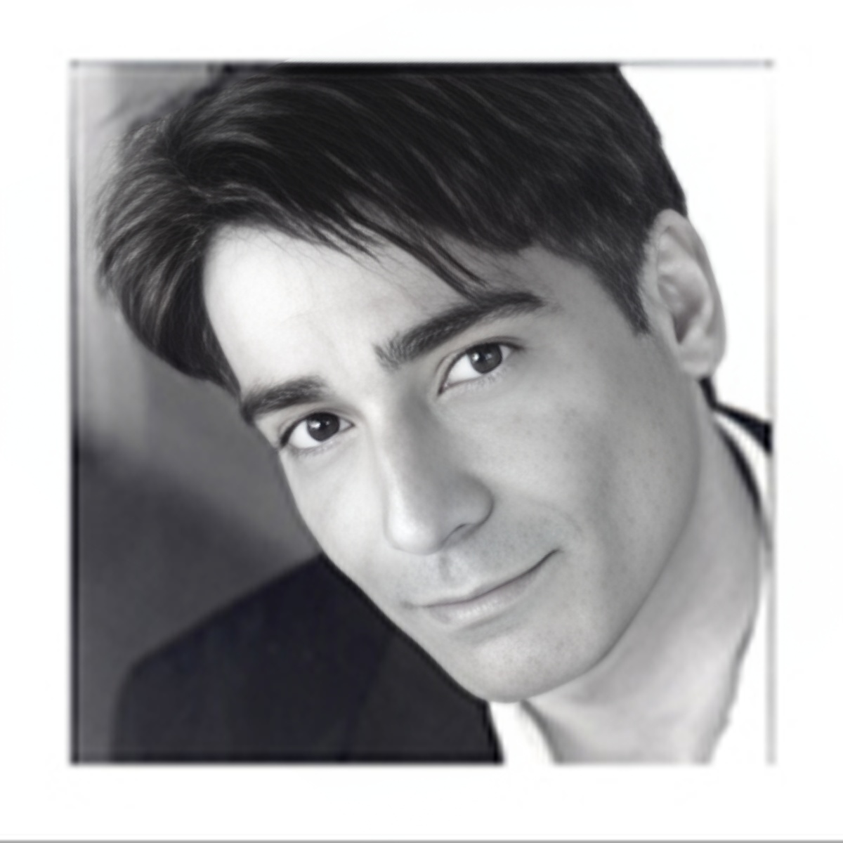 Dr. Robert Hashemiyoon,