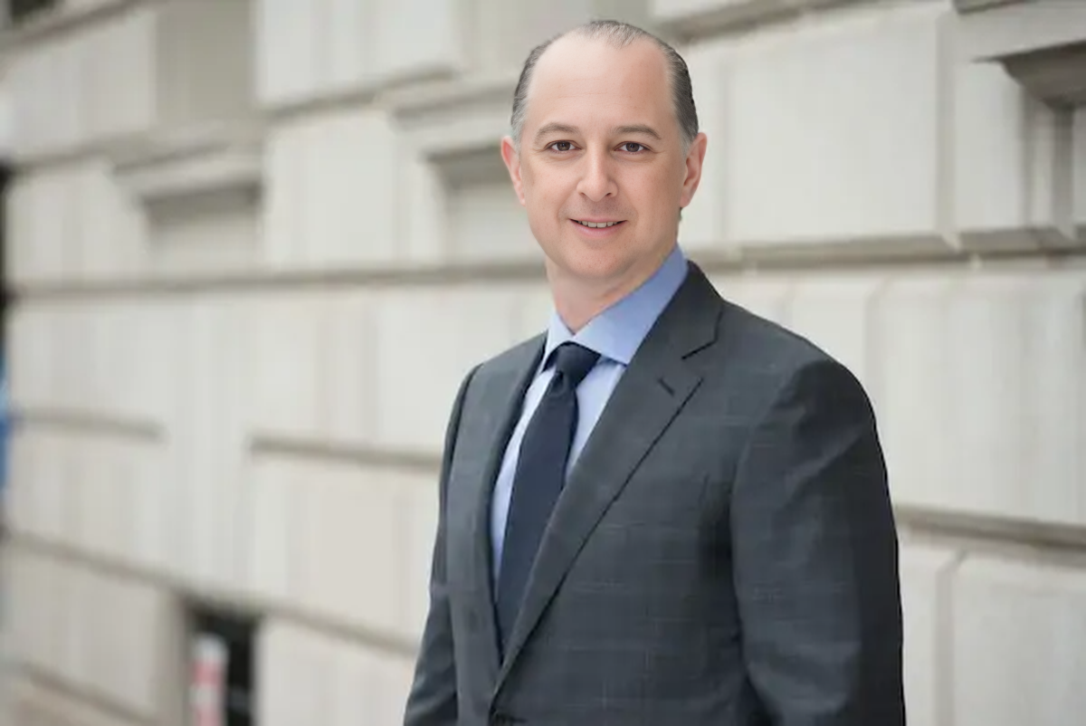 Dr. Steven Wallach,
