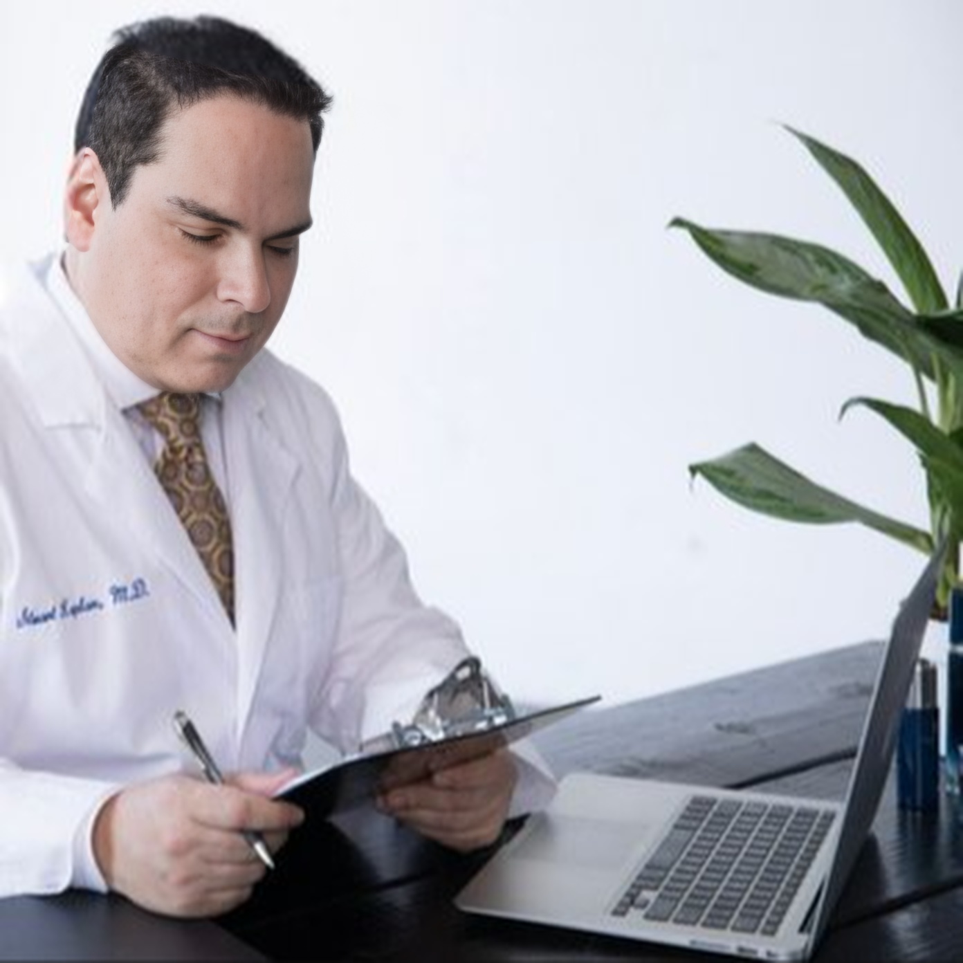 Dr. Stuart Kaplan,