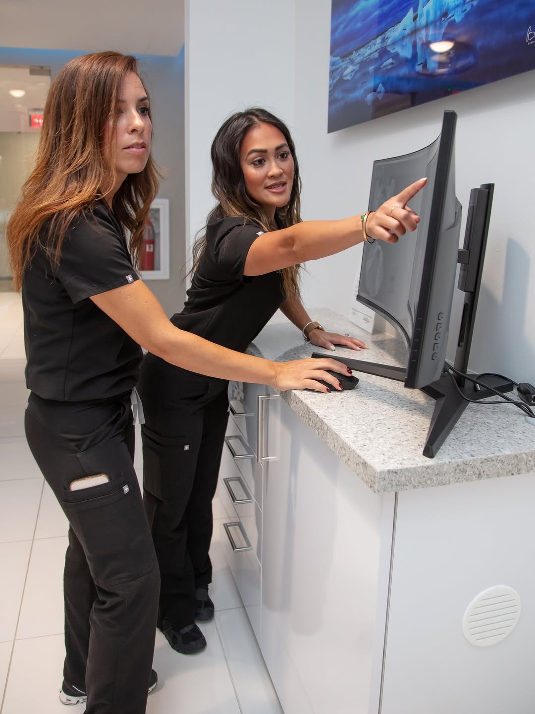 Instagram post by Dr. Amanda Canto, DDS: Great results start with a great plan. Behind every smile transformation is a team taking the time to study the details, collaborate, and cr…
