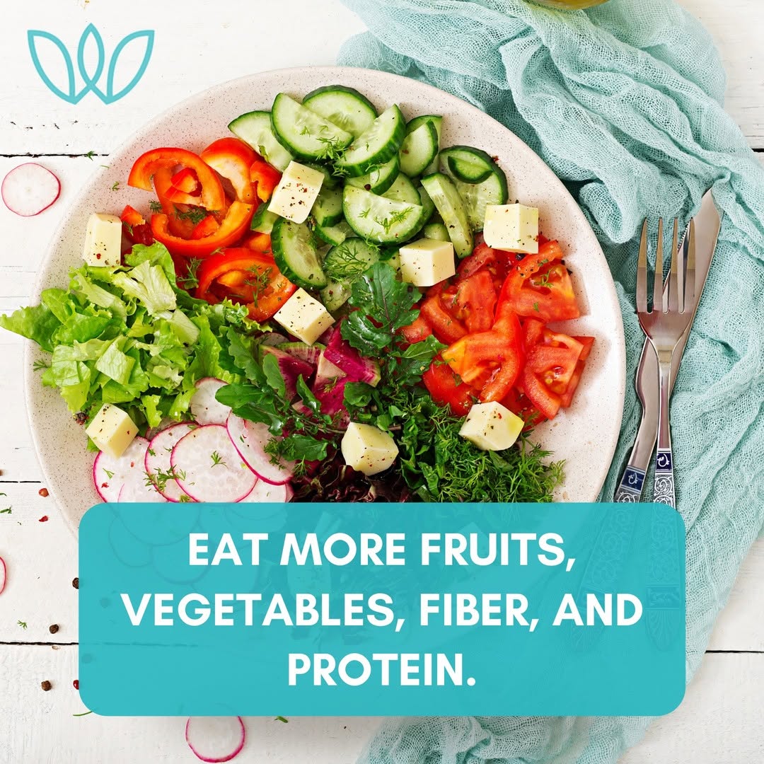 Instagram post by Dr. Ann Cha: Regardless of a woman’s age, nutrition experts generally recommend a diet focused on fruits, vegetables, fiber, and protein. Women of childb…