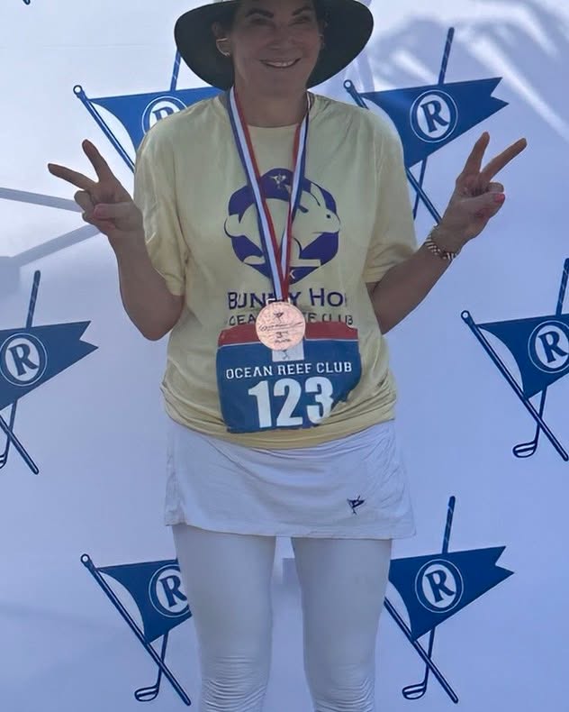 Instagram post by Dr. Anne Taylor: Easter Bunny Hop PR🏃🏻♀️🐰 #runhappy #6run4 #ilooklikeasurgeon #oceanreefclub #podiumgoals