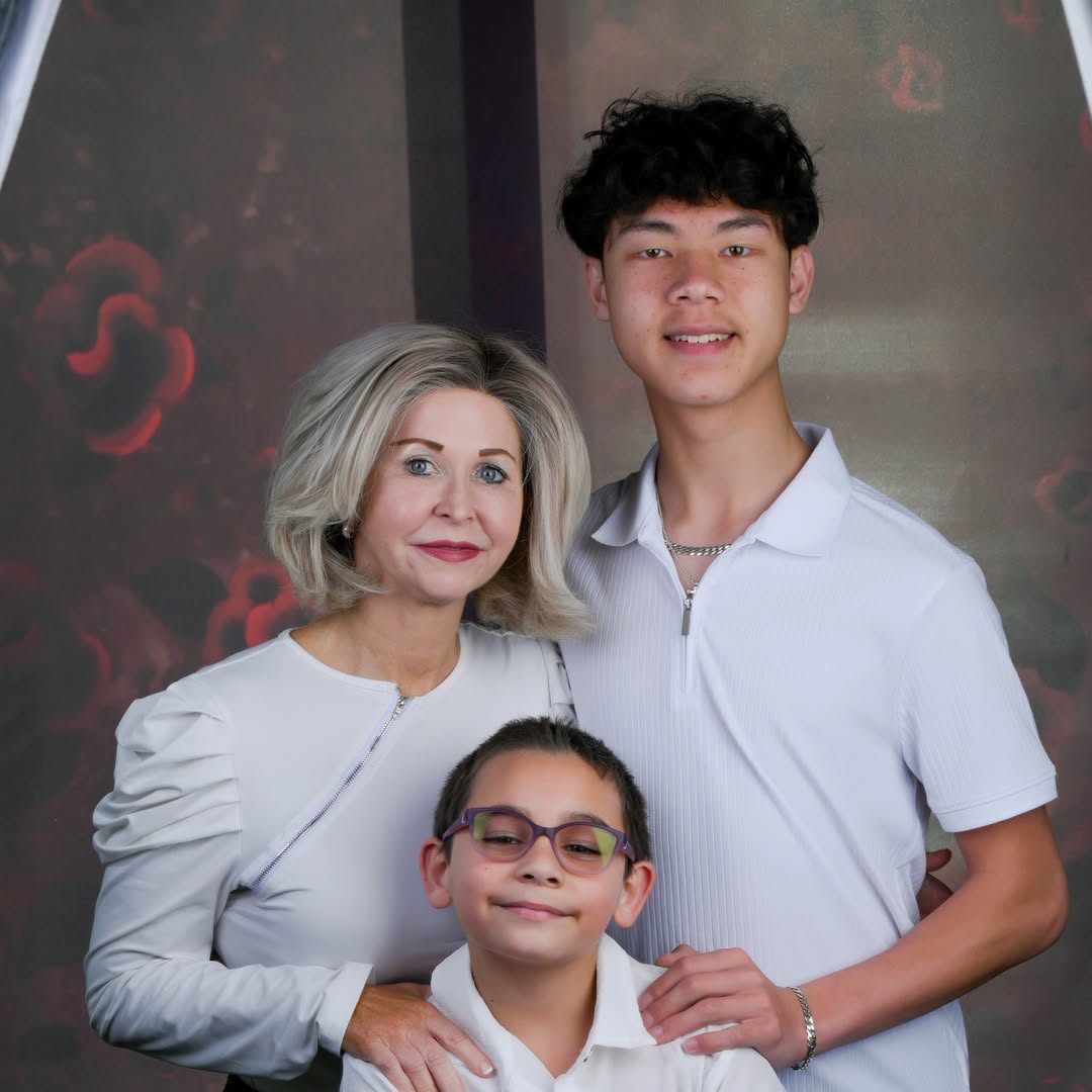 Instagram post by Dr. Candis Lovelace: Photos from Spring Break with the babies. #drcandislovelace #newleafplasticsurgery #plasticsurgeon #cosmeticsurgery #cosmeticsurgeon