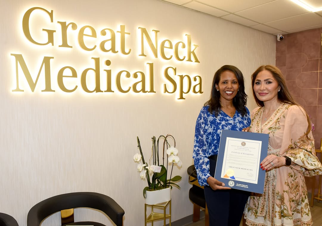 Instagram post by Dr. Deborah Marciano, DO: I was so pleased to be on hand for the grand opening of the @greatneckmedicalspadrmarciano where I congratulated the entire team for making …