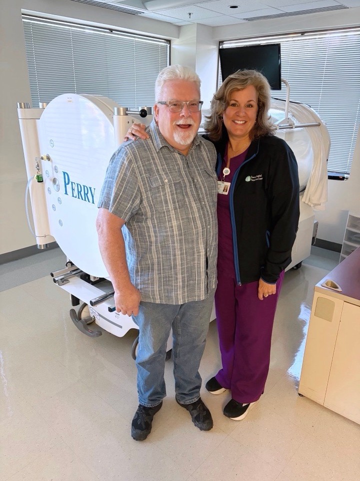 Instagram post by Dr. Gert-Paul Walter: Steven completed his final hyperbaric oxygen treatment at Emerson Health—with Brenda, his hyperbaric technician, there to celebrate the mile…