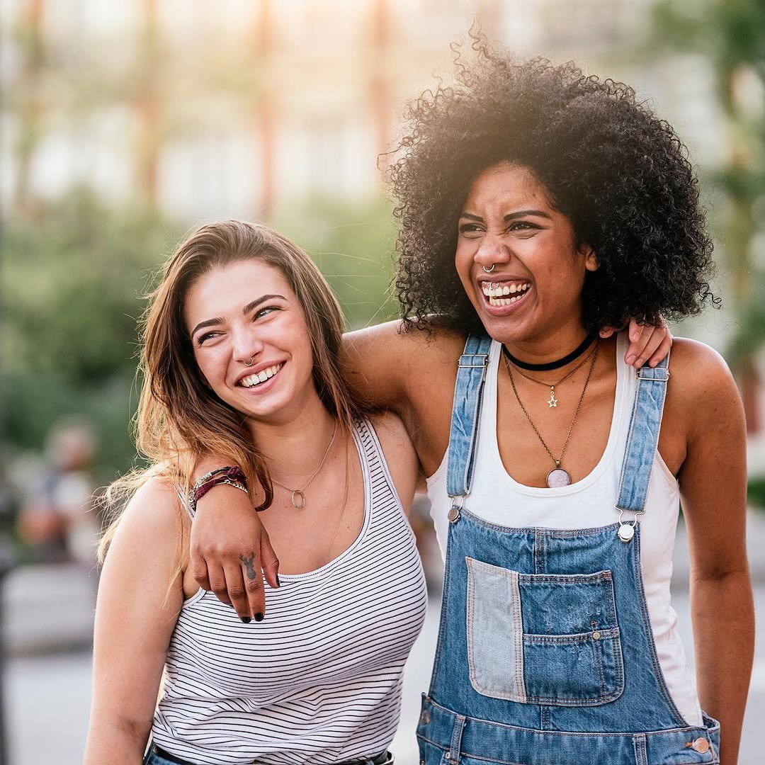 Instagram post by Dr. Greg Holland: Summer is the perfect time of year to SPREAD THE LOVE!! REFERRING PATIENTS WILL RECEIVE: • 20% off surgery of your choice, $100 off injectio…