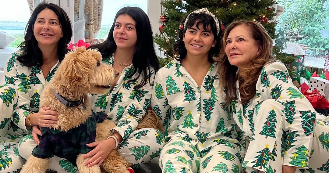 Instagram post by Dr. Harry Glassman: Christmas morning with the wonderful women in my life!