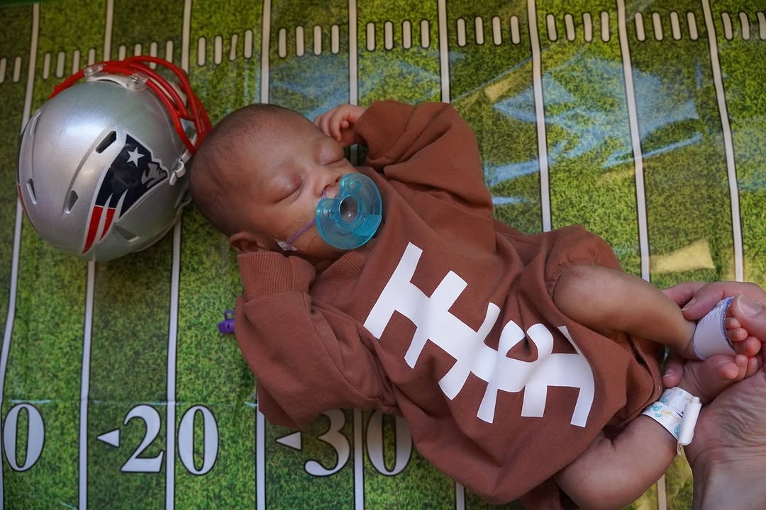Instagram post by Dr. Indranil Sinha: A little @patriots throwback! Our tiniest fans at Mass General Brigham for Children’s NICU were dressed and ready to cheer on the Patriots e…