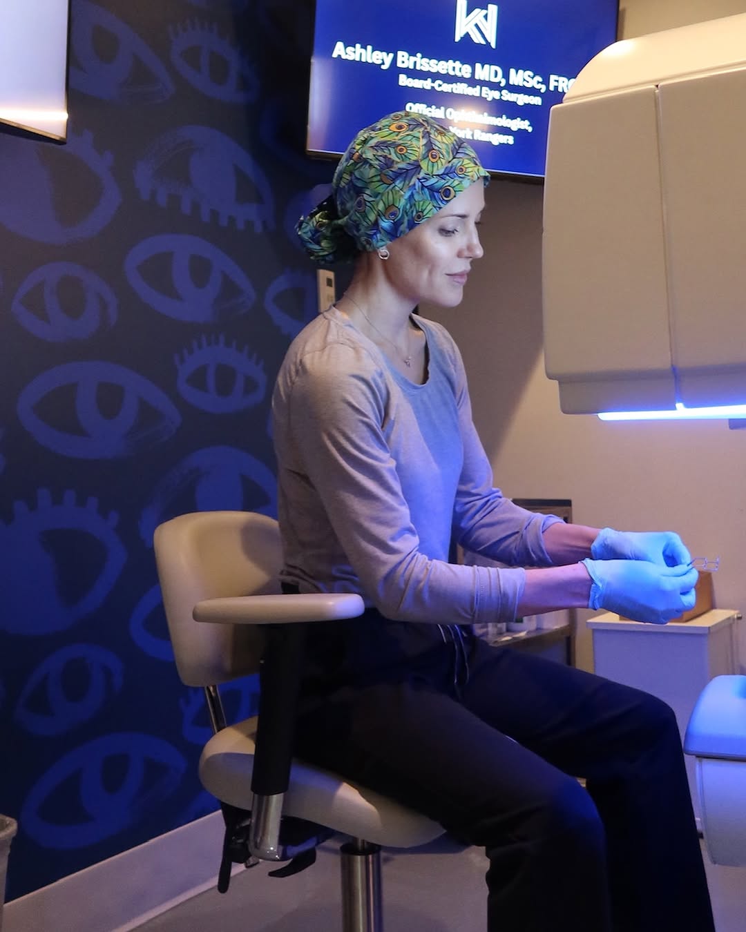 Instagram post by Dr. James R. Kelly: When it comes to vision correction, there’s no such thing as a one-size-fits-all solution. As a top ophthalmologist in NYC, I take a fully c…