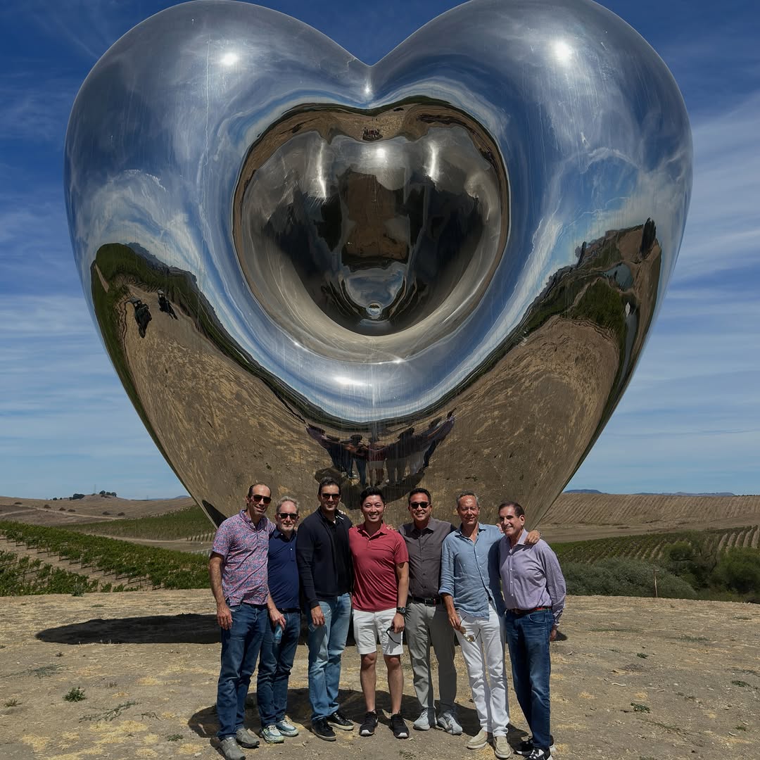 Instagram post by Dr. James Y. Wang: What a special (re)treat in Napa with this group of peer mentors from HBS. Grateful for the collective brainpower, abundant generosity, and …