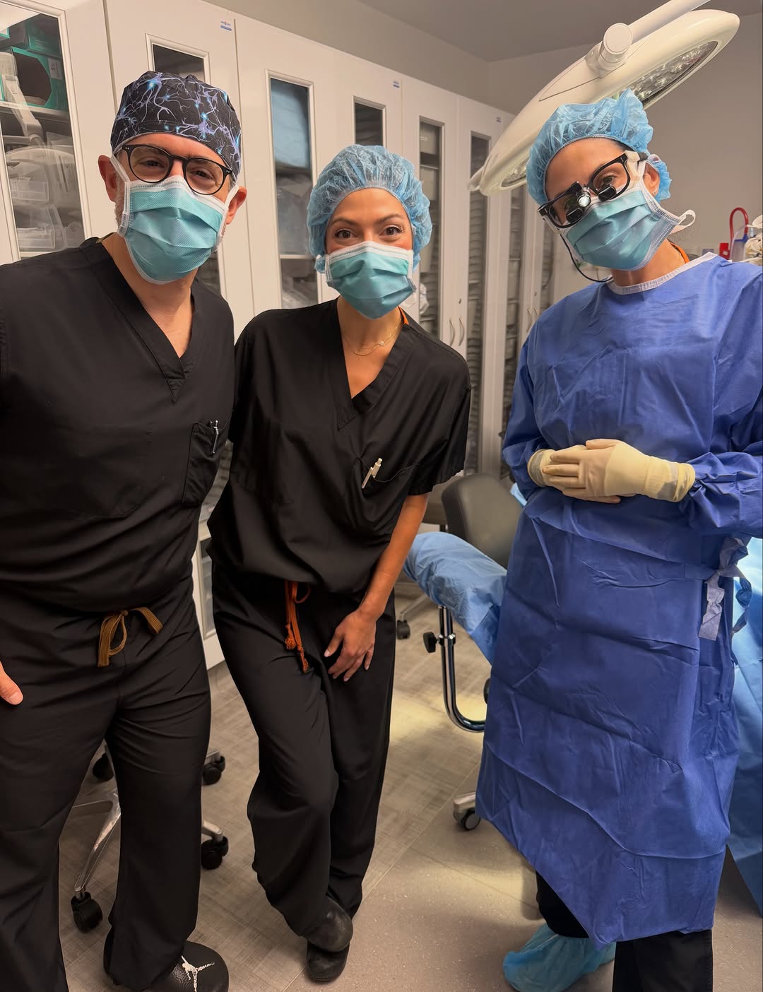 Instagram post by Dr. Jason D. Bloom: Three’s Company!! ⭐️ ⭐️ ⭐️ We were so excited to welcome our fantastic oculoplastic surgeon colleague @dr.alison.h.watson to the @surgical.a…
