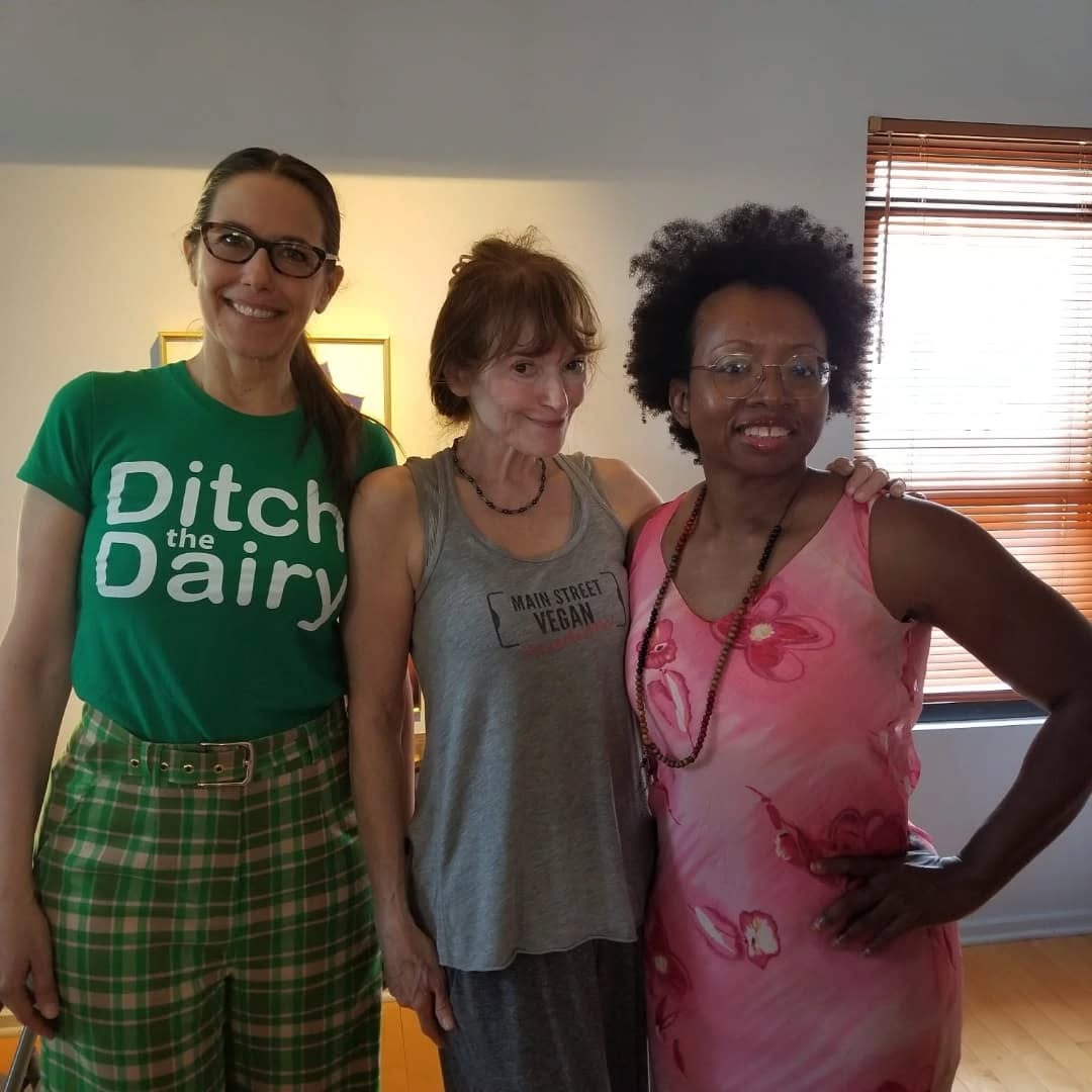 Instagram post by Dr. Jessica J. Krant: #mainstreetveganacademy is in session! We stretched with @victoriamoranauthor and had some great talks by dermatologist @drkranttheskinmd an…