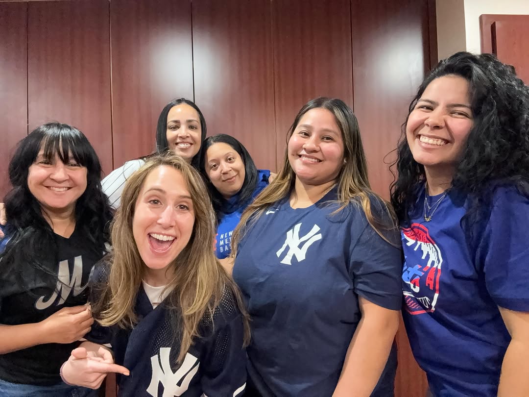 Instagram post by Dr. Jill Varriale, D: House Divided 🫶🏼 in honor of Rivalry weekend! We love a great subway series!!! #Afo #AstoriaFamilyOrthodontics #Mets #Yankees @mets @yanke…
