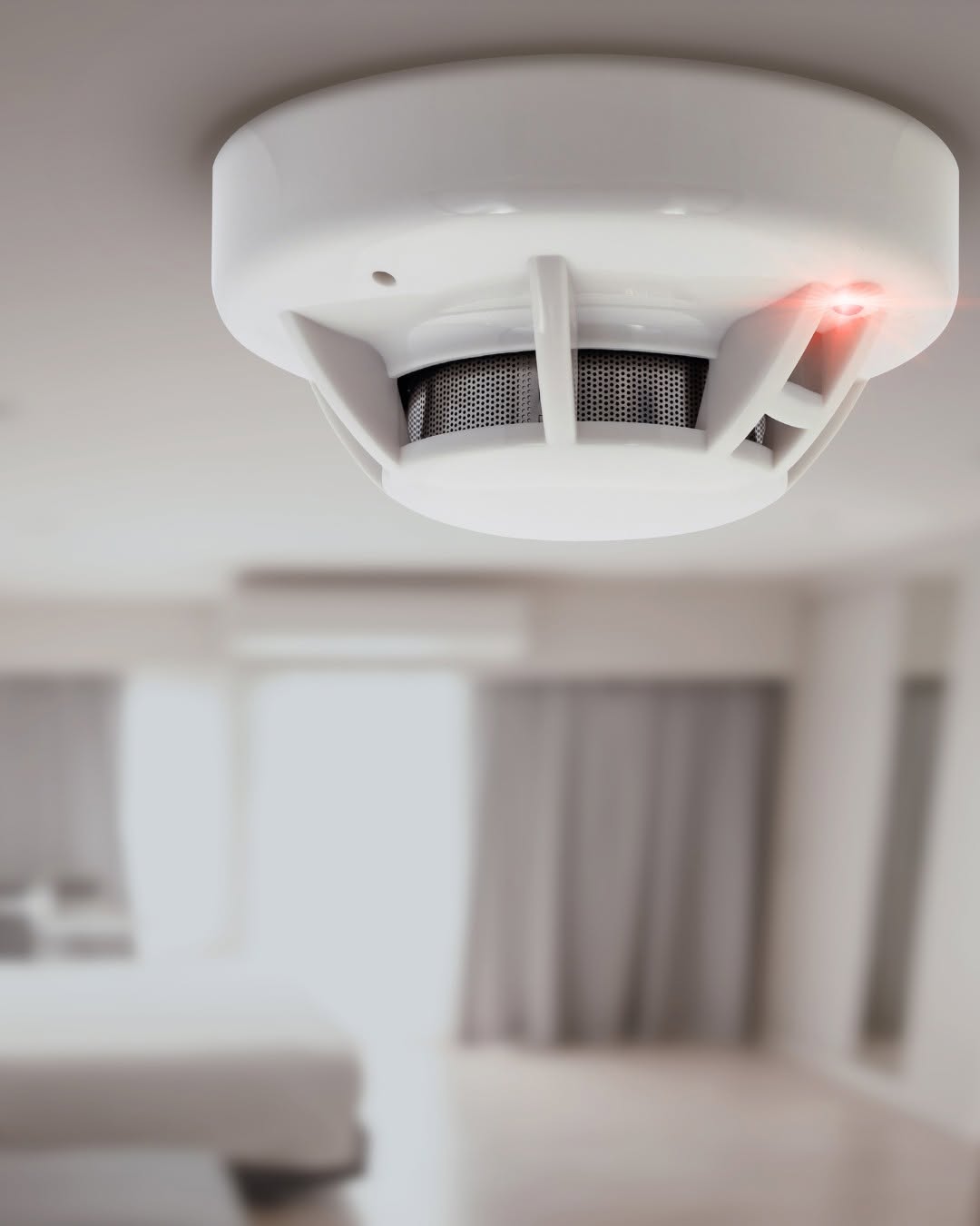 Instagram post by Dr. Justin D. Braverman: 🚨 When was the last time you tested your smoke and carbon monoxide detectors? Working detectors can save lives, but only if they are workin…