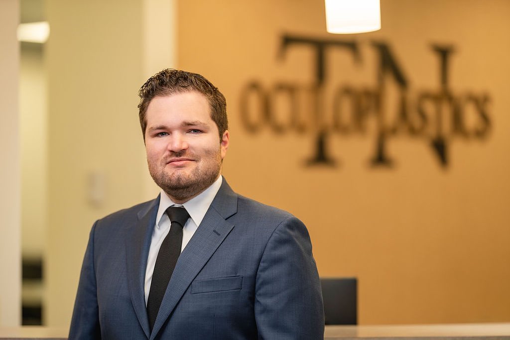 Instagram post by Dr. Kimberly A. Klippenstein: We are thrilled to announce Dr. Stephen Dryden, M.D. as the newest addition to the TNO family! Visit our website to read more about Dr. Dryd…