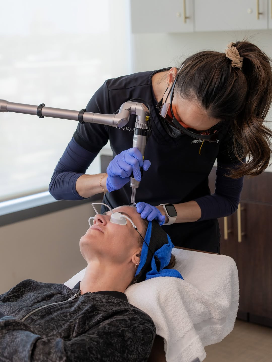 Instagram post by Dr. Lawrence Iteld: Pigmentation from sun exposure, aging, or hormonal changes happens when excess melanin builds up in the skin. #Picofy is designed to target …
