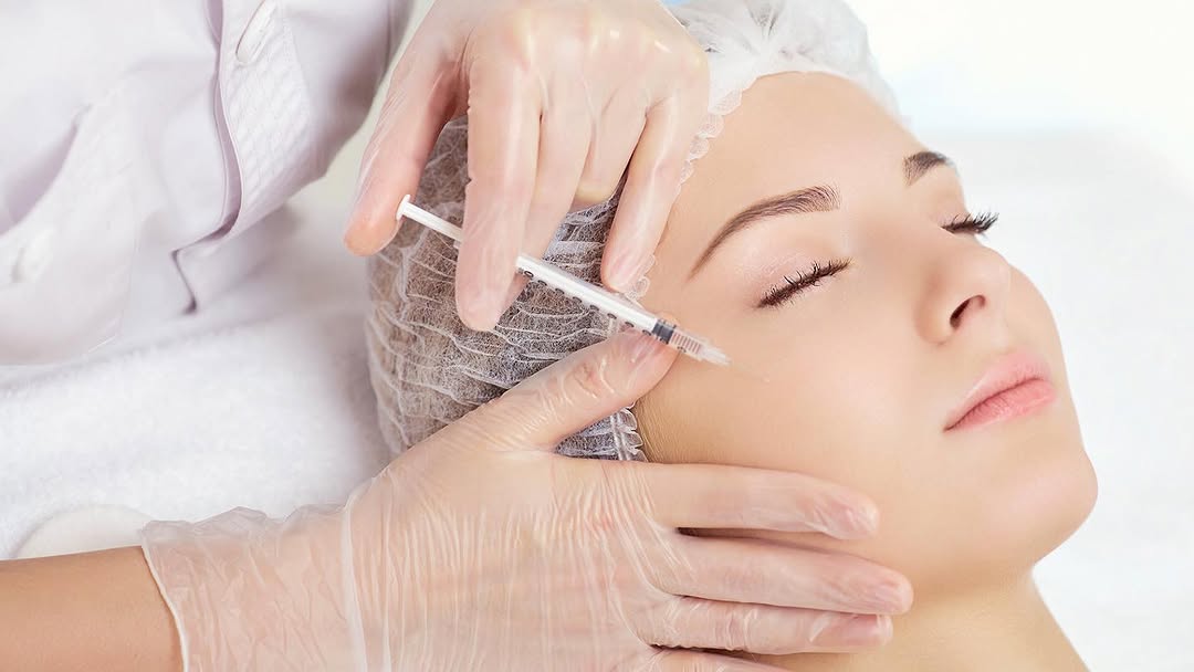 Instagram post by Dr. M. David Cole: ✨HOLIDAY BOTOX SPECIAL✨ . 💎 20 units for $149 . 💎 20 units for $129, for you & a friend if you bring a friend who is new to Horizon Derm D…