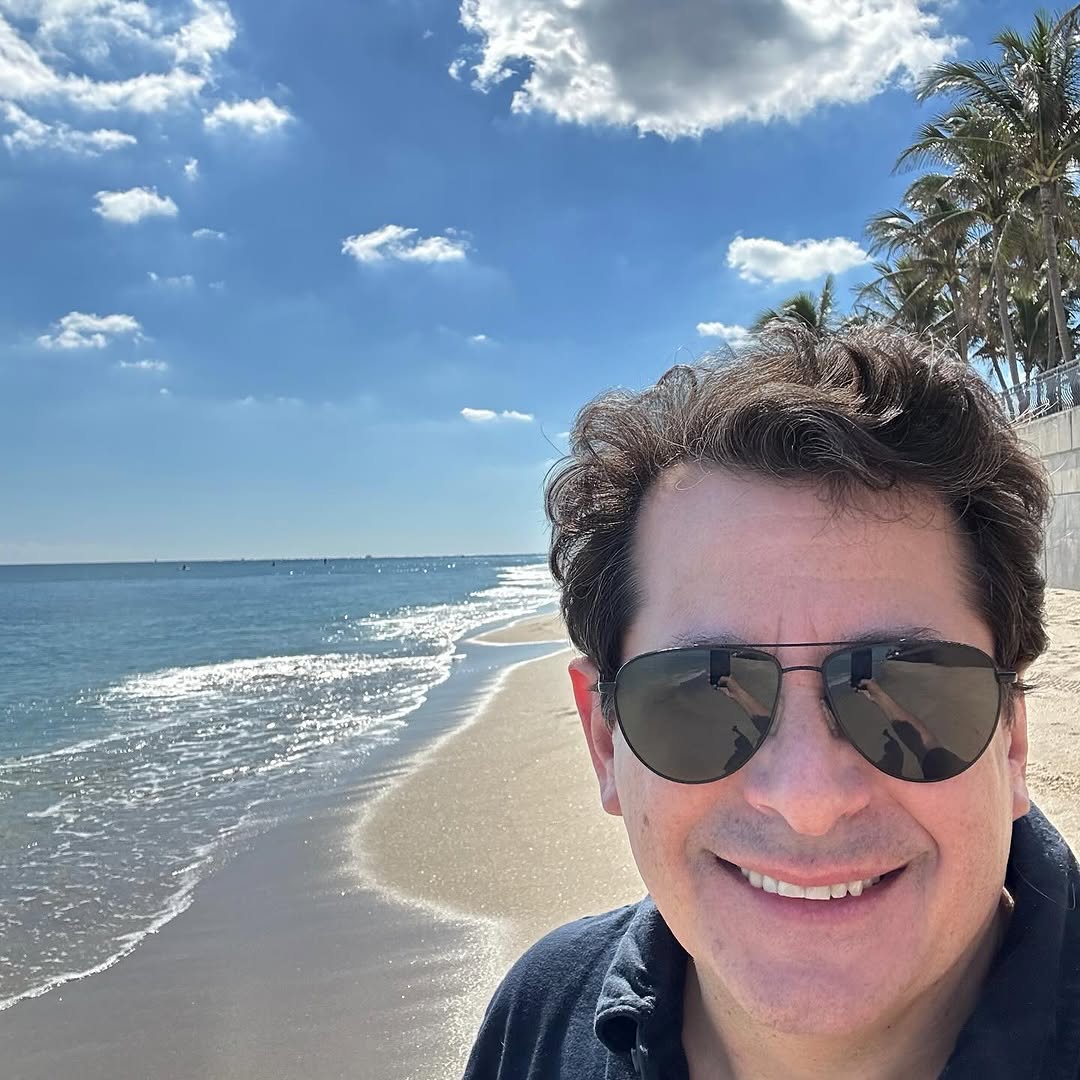 Instagram post by Dr. Mark Schwartz: Happy New Year everyone 🥂🍾. Wishing you a great 2024 filled with health, happiness, peace, and love ❤️. I am incredibly grateful to all of…