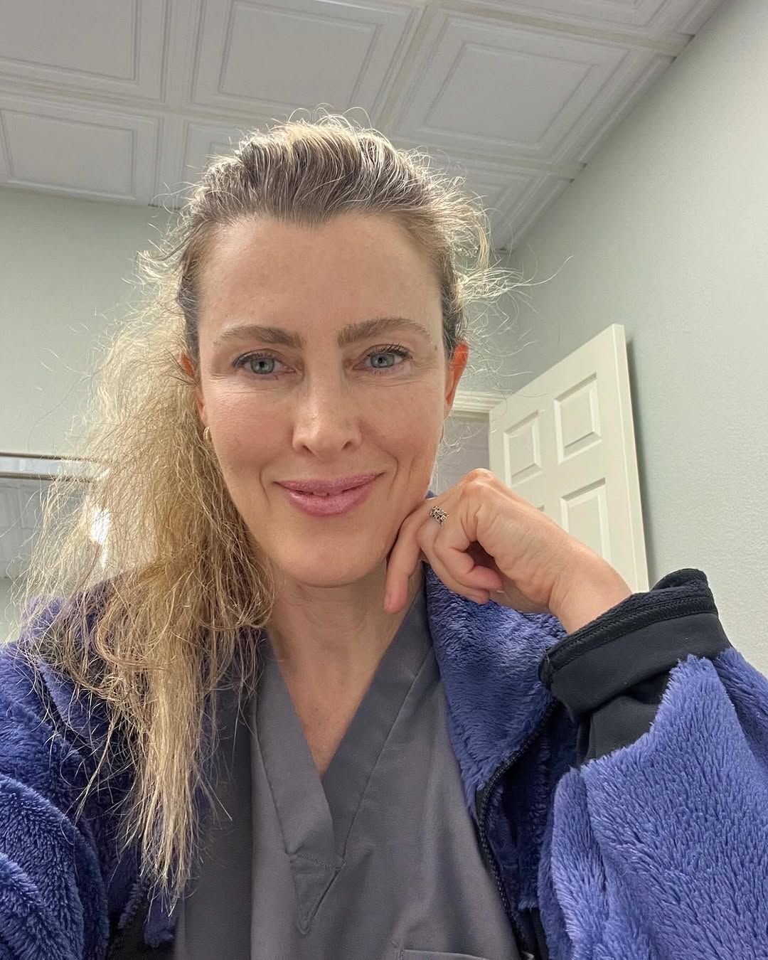 Instagram post by Dr. Orna Fisher: Great end to a long week. Happy Friday!#plasticsurgeon #aesthetics #plasticsurgery #lovemyjob