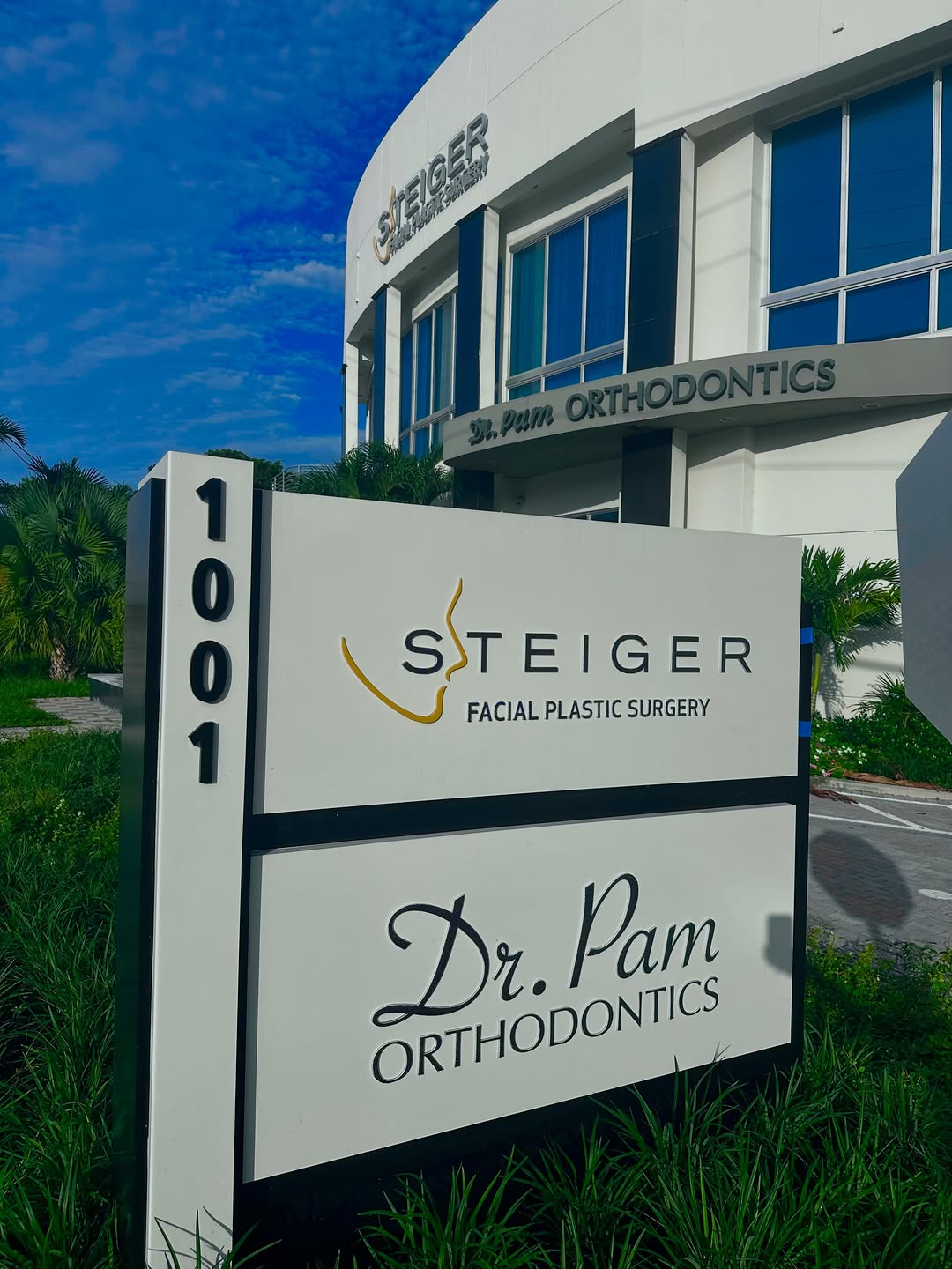 Instagram post by Dr. Pamela Steiger, D: Happy Friday! π We hope everyone has a beautiful day and weekend ahead! π« #drpam #drsteiger #orthodontist #plasticsurgeon #bocaraton