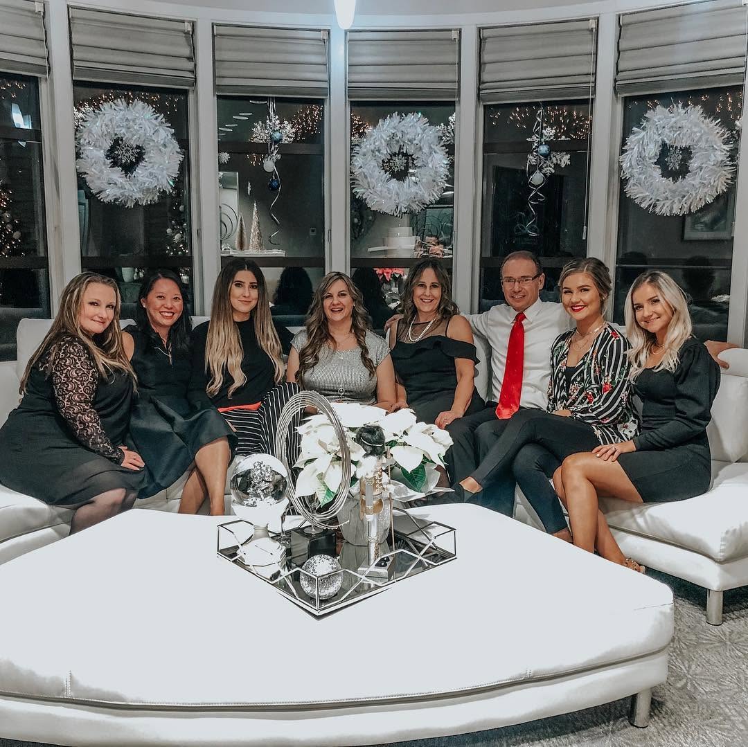 Instagram post by Dr. Philip C. Kierney: The team :) Happy Holidays!! #plasticsurgery #plasticsurgeon #plastics #beautiful #transformation #breastaugmentation #abdominoplasty #chris…