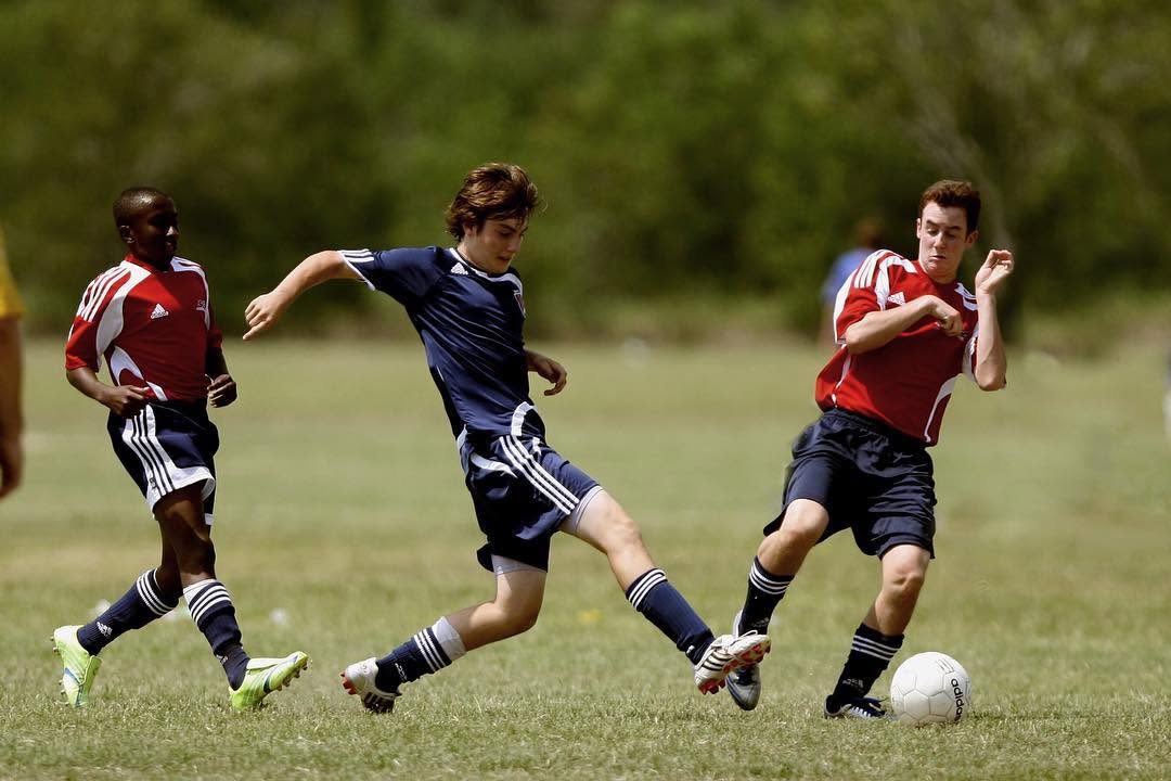 Instagram post by Dr. Ramin Mahallati: Mouth guards are an essential piece of athletic gear! Statistics show that when worn properly, a protective mouthpiece decreases the risk of…