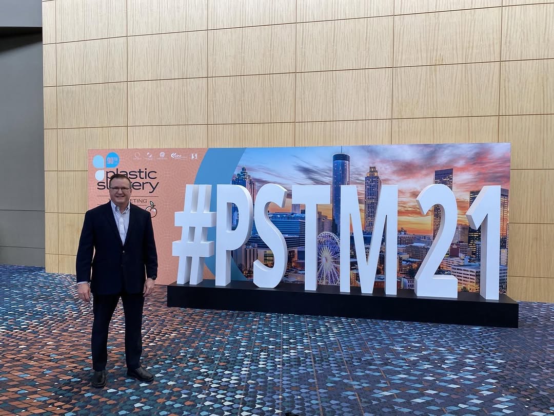 Instagram post by Dr. Raymond A. Mockler: Great to be back at the ASPS annual meeting in person. Love Atlanta. Lots to learn. #PSTM21