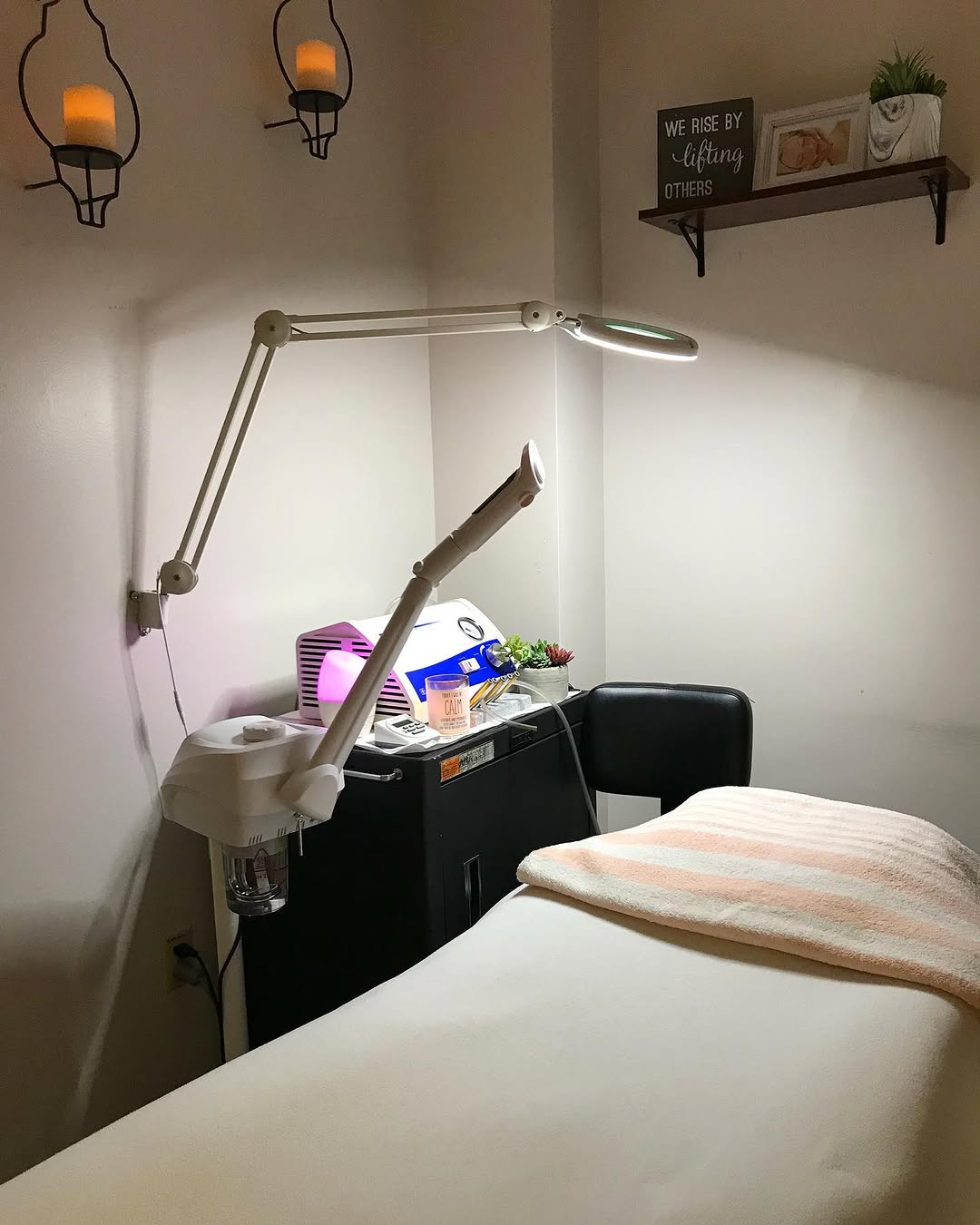 Instagram post by Dr. Robert B. Seltzer: With summer here this is the perfect time to treat your face as it’s battling with high temperatures and the sun! Call us or come see what w…