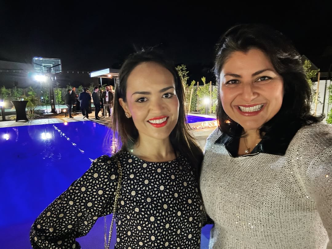 Instagram post by Dr. Saba Ghorab: Such a wonderful time hanging out with this boss lady @navinurses and so many other entrepreneurs, business owners, and brilliant minds this…