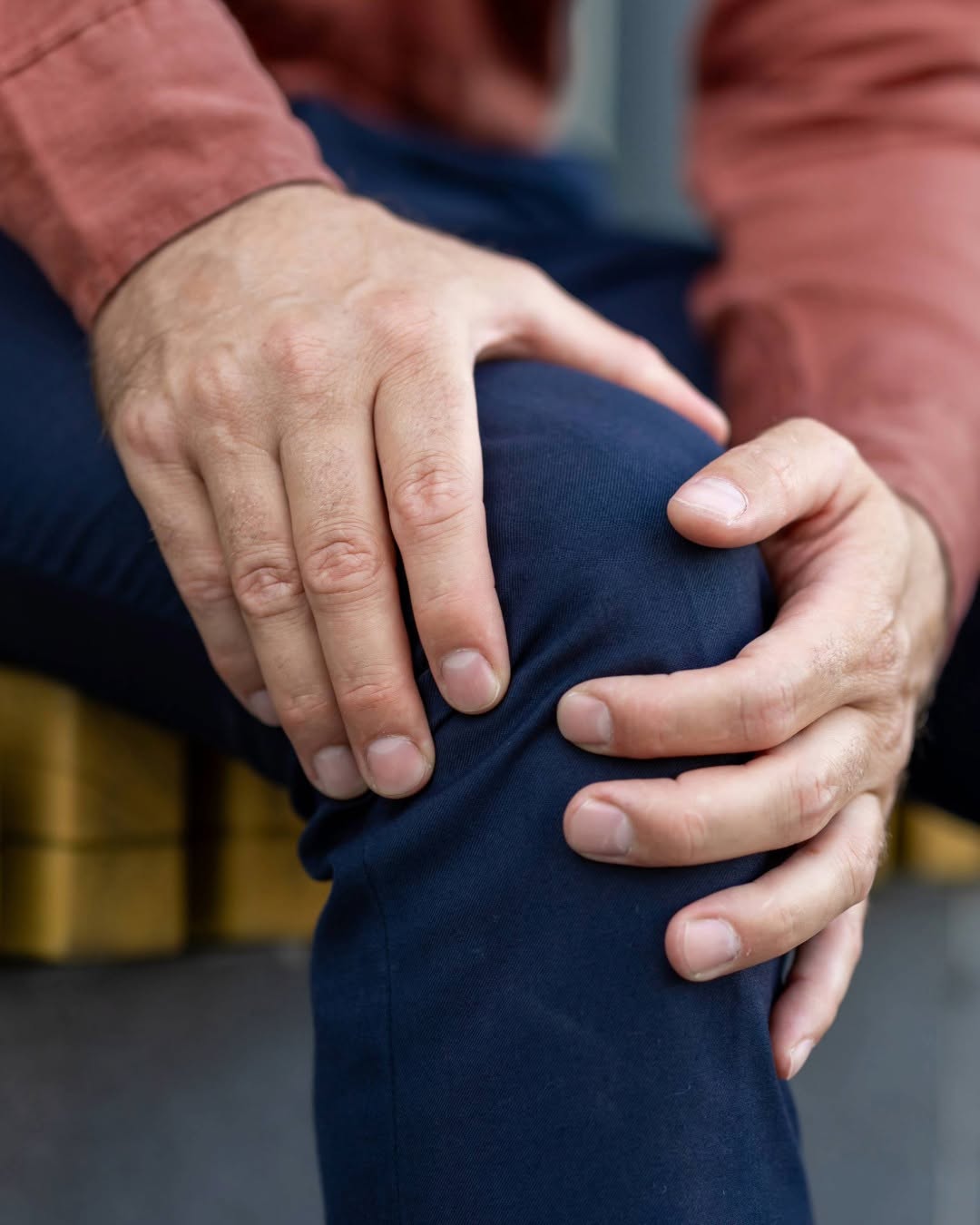 Instagram post by Dr. Steven Couch: Did you know your own blood can be used as an injection for joint pain, tendon injuries and other chronic muscular problems? By using a rege…