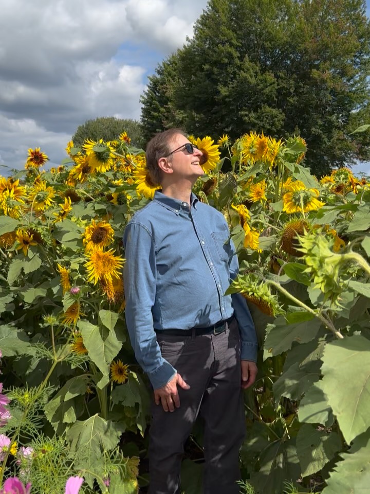 Instagram post by Dr. Steven L. Greene: Dr. Greene visited Snohomish this past weekend for the annual Snoqualmie Valley Sunflower Festival. Here are a few beautiful photos taken at…