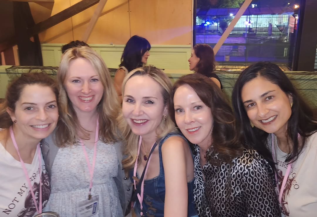 Instagram post by Dr. Tanda Lane: So much fun at #skinsanity #Derm conference in Dallas. Proud to be counted as a colleague of such wonderful and brilliant physicians. Gratef…