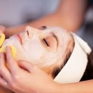 Instagram post by Dr. Theodore Staahl: Hello everyone! This is Biri, your esthetician at Center for Cosmetic Surgery and MD Laser Center. With Valentine's Day around the corner, i…