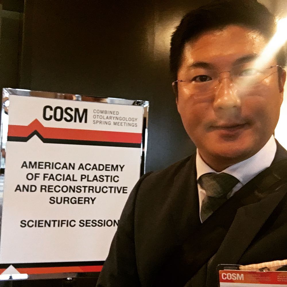 Instagram post by Dr. Victor Chung: #tbt to last week the @aafprs spring meeting at #cosm2017 the latest updates on trauma management, #rhinoplasty research and cosmetic trends…