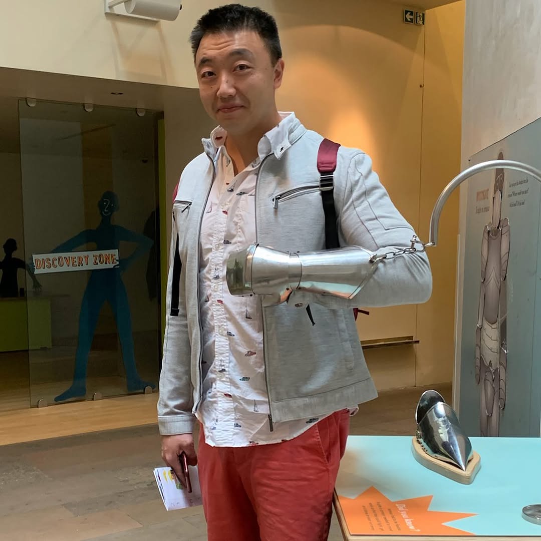 Instagram post by Dr. Xiaoti Xu: Life can sometimes hit you hard, be prepared and always have your gloves on. #surgicalsayings #lifeofasurgeon #grateful #beprepared #medieva…