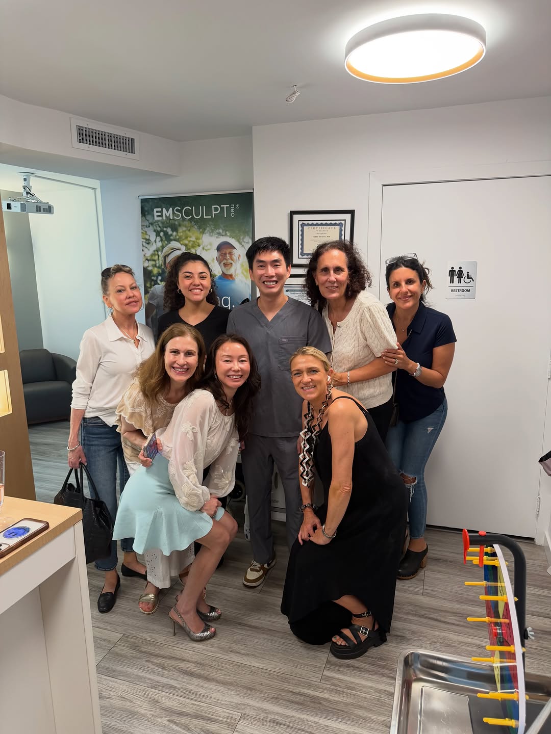 Instagram post by Dr. Yixiu Zheng: Always expect to be pampered at our events. Leave relaxed, toned, and GLOWING (literally, thanks to @bronzeboutiquenyc ) When in New York, c…