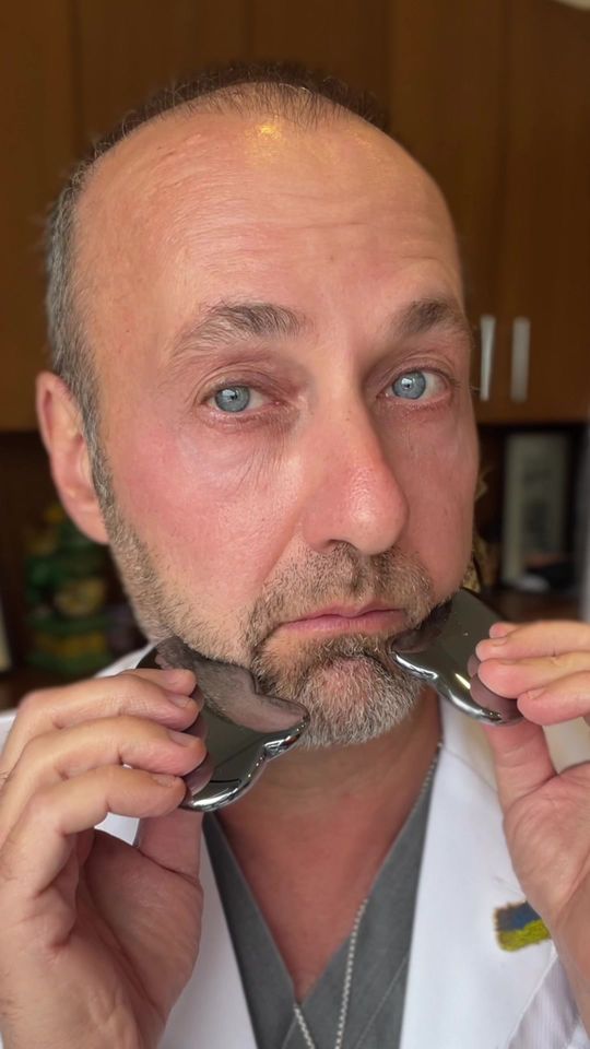 Video by Dr. Alexander Rivkin: Gua sha or traditional Chinese scraping - its all the rage on the Tiky-Tokies. There are even lot…