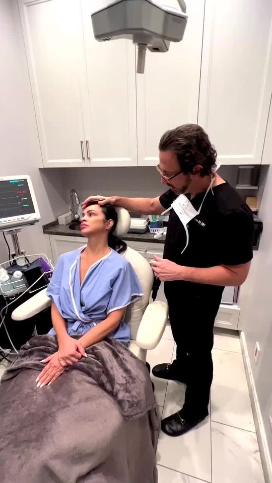 Video by Dr. Andrew Jacono: Many patients ask where are when I perform my In this video I am marking for her