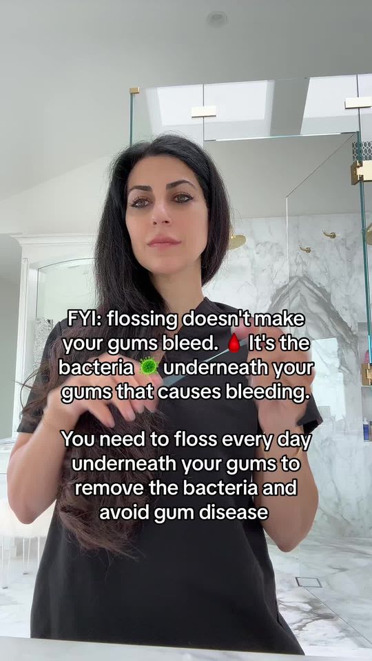 Video by Dr. Desiree Yazdan: You only have to floss the teeth you want to keep 🙃 Most people think that flossing makes your g…