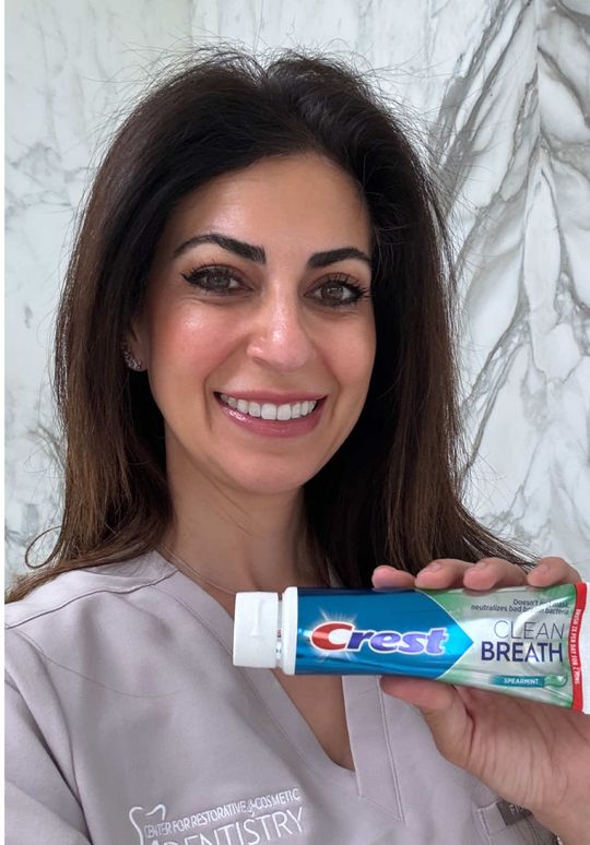 Video by Dr. Desiree Yazdan: As a dentist, I see how often people try to mask bad breath without addressing what’s actually ca…